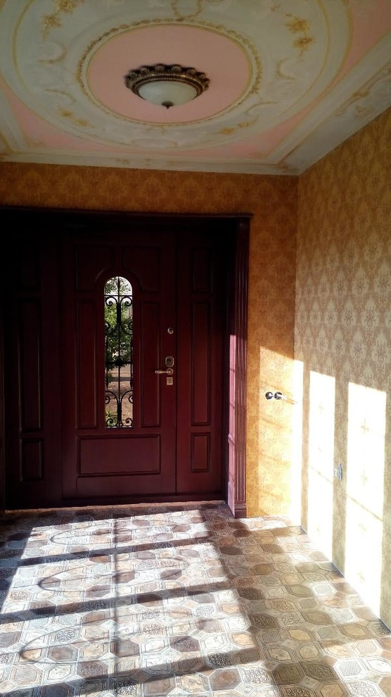 В РАБОЧИЙ ПОЛДЕНЬ