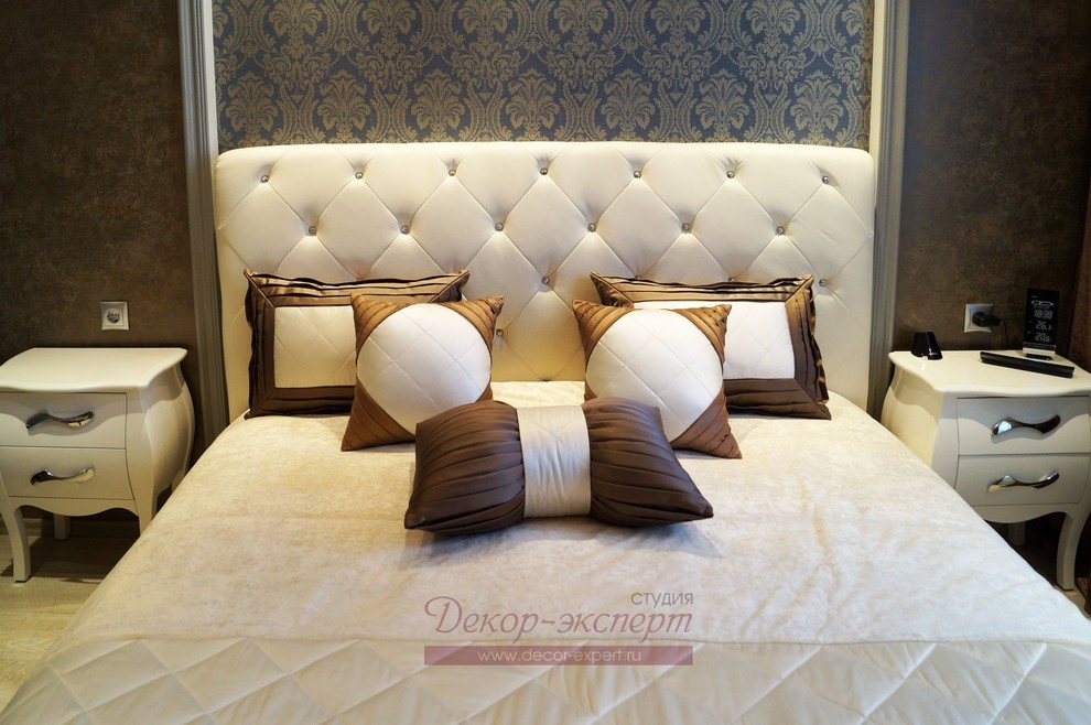 Шторы и покрывало в бархатную спальню