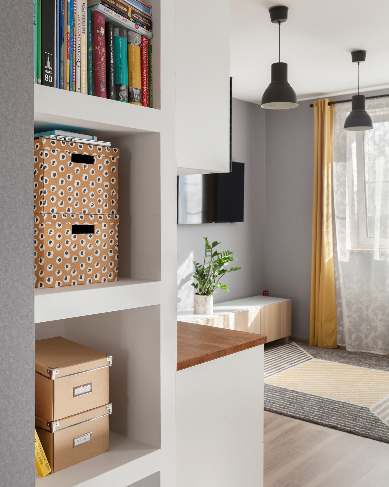 В гостях: Однушка суперстранной формы в Балашихе