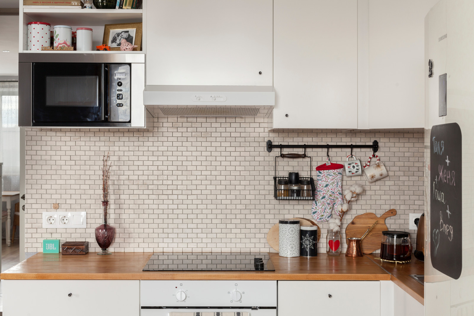 В гостях: Однушка суперстранной формы в Балашихе