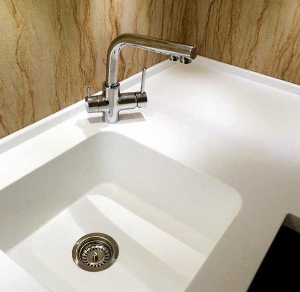 Столешницы и изделия из камня и массива