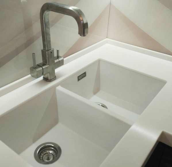 Столешницы и изделия из камня и массива