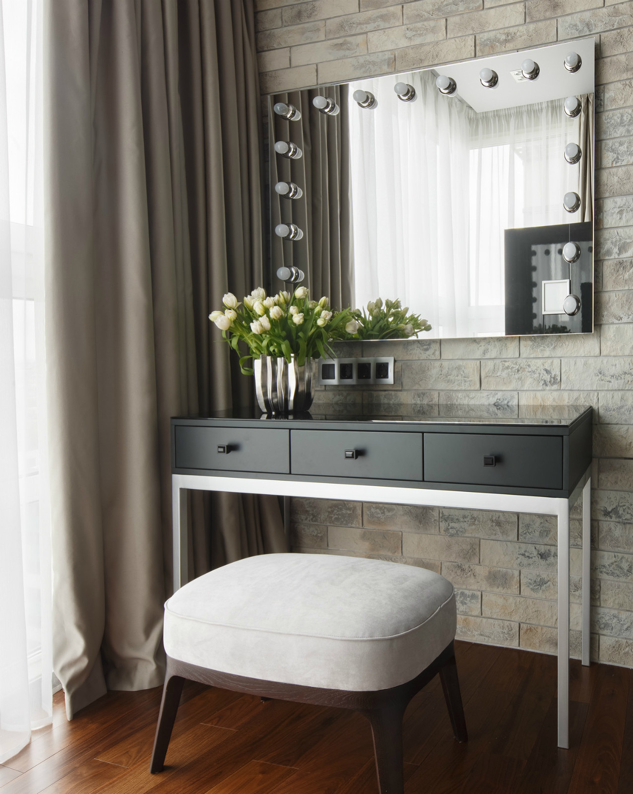 Спальня в современном стиле