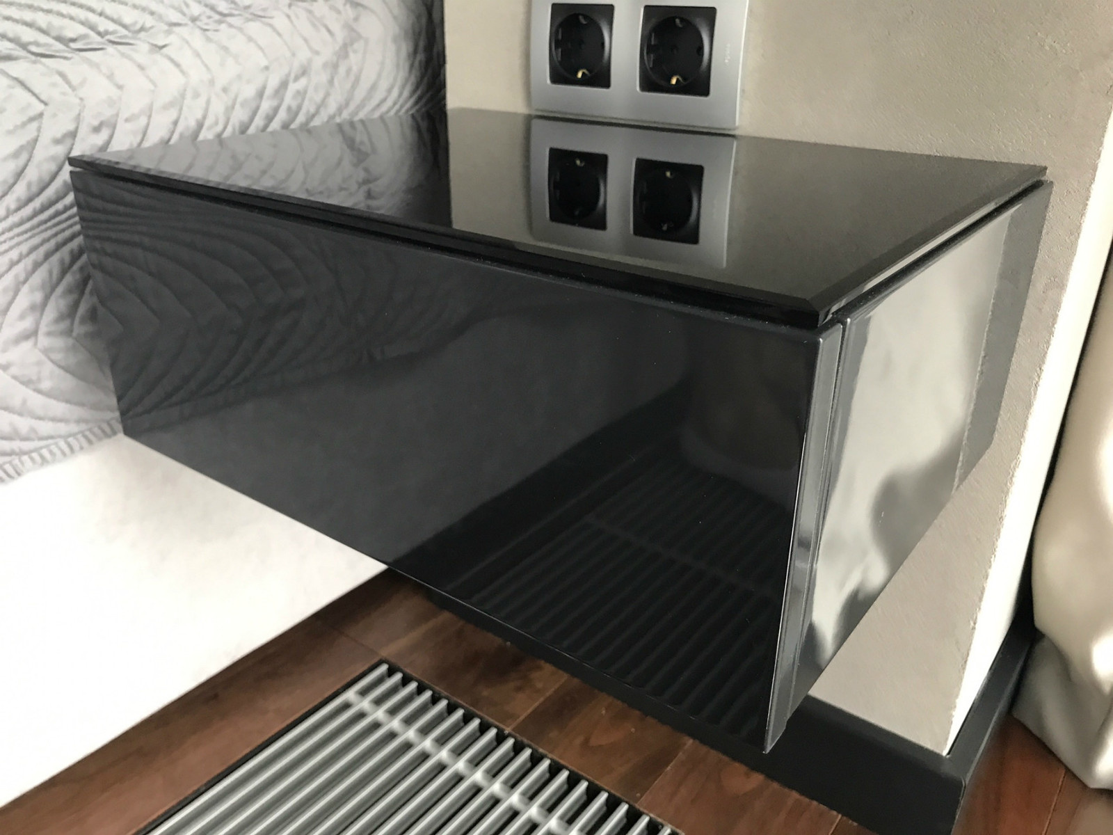 Спальня в современном стиле