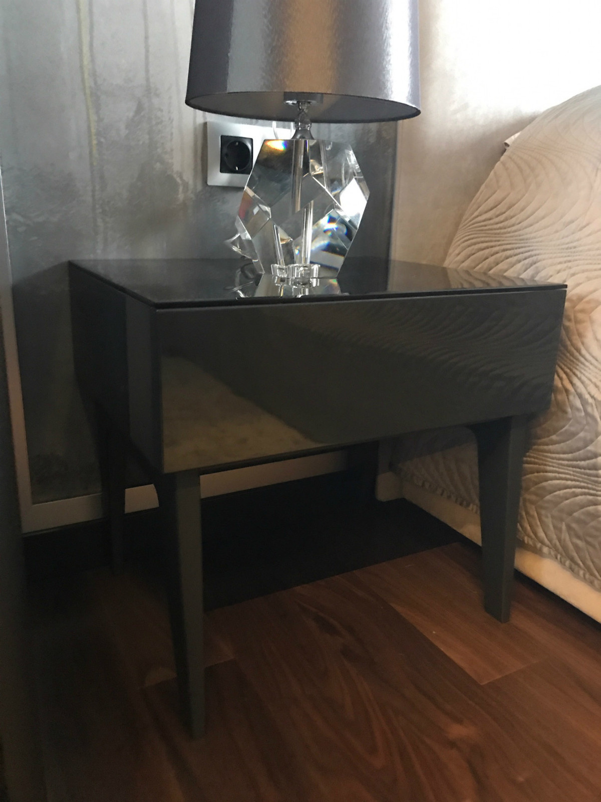 Спальня в современном стиле