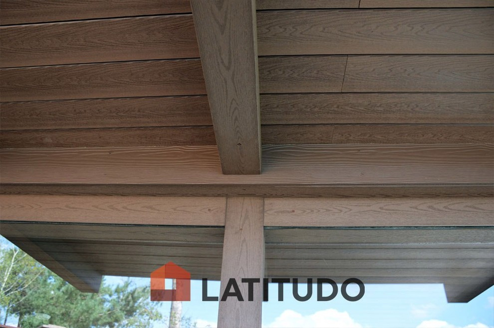 Подшивка крыши фасадной панелью ДПК