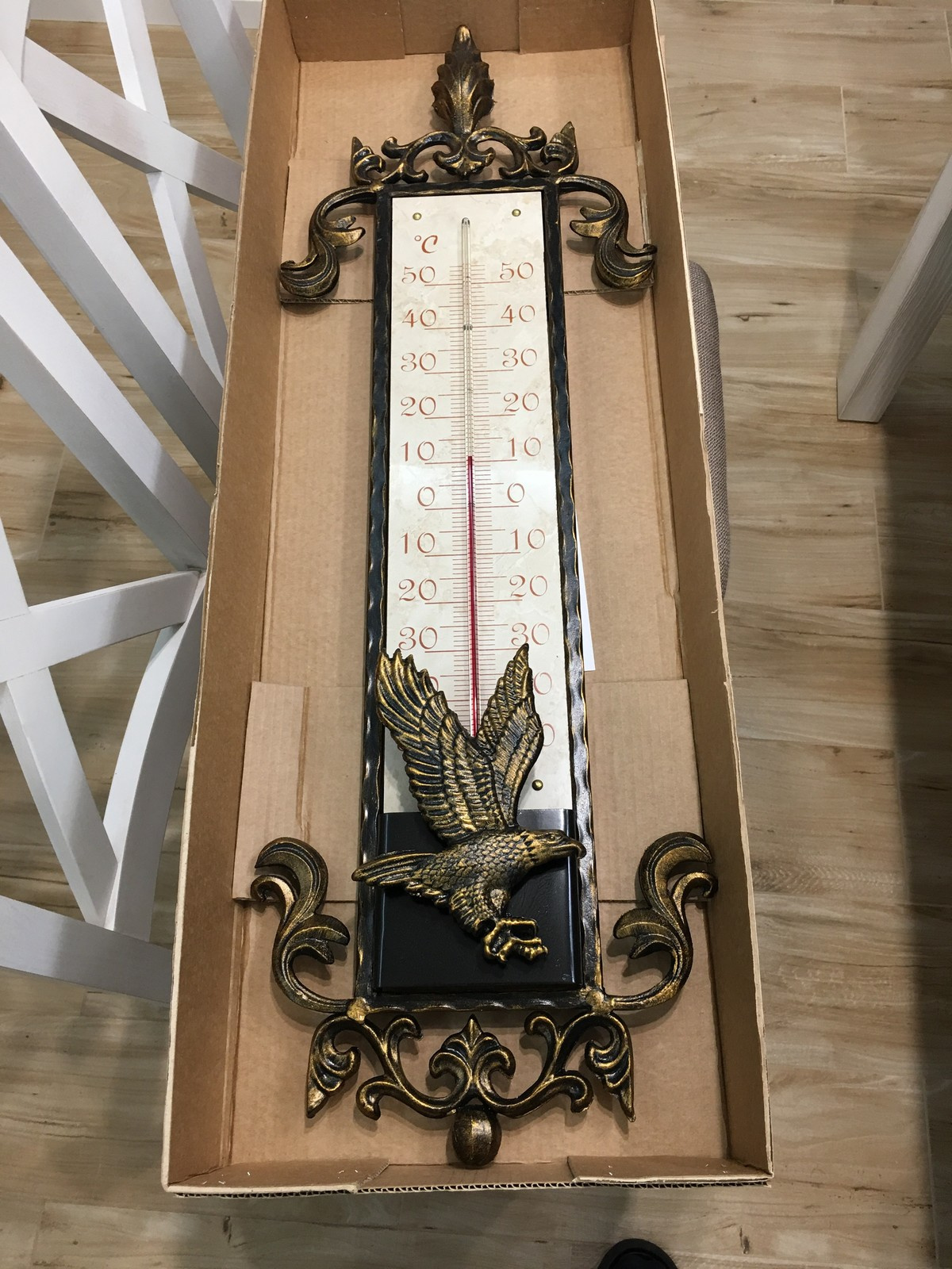 кованные уличные термометры