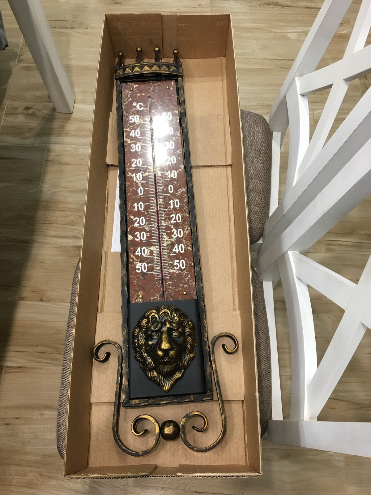 кованные уличные термометры