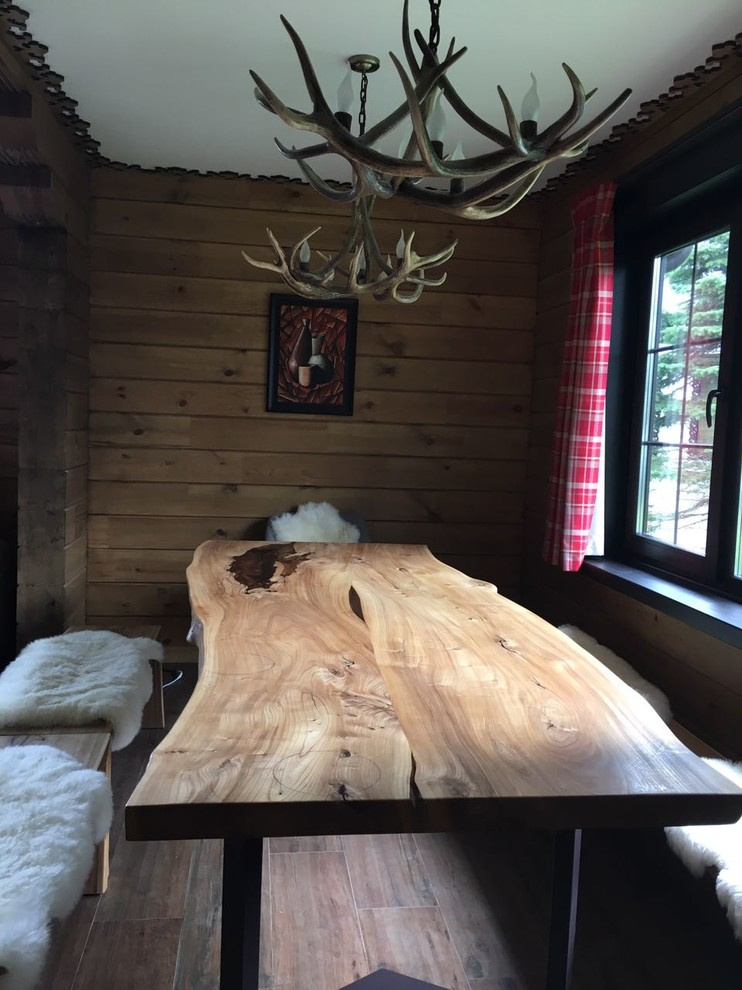 Стол Live Edge Design из 2х цельных срезов, массив вяза