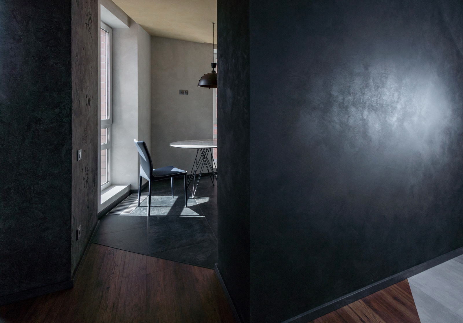 Декоративная отделка в частной квартире