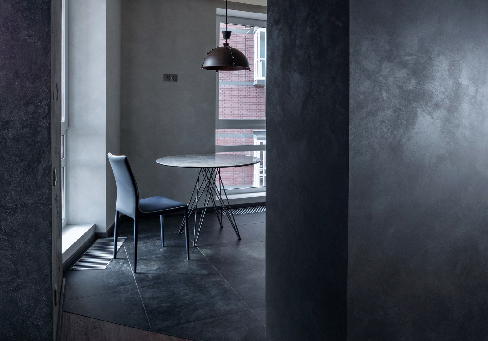 Декоративная отделка в частной квартире