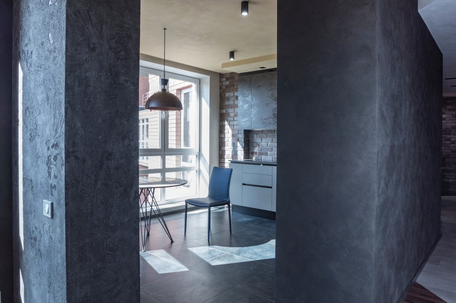 Декоративная отделка в частной квартире