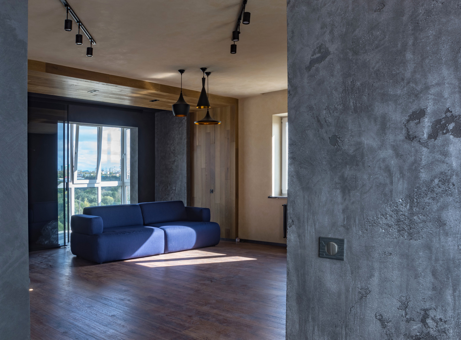 Декоративная отделка в частной квартире