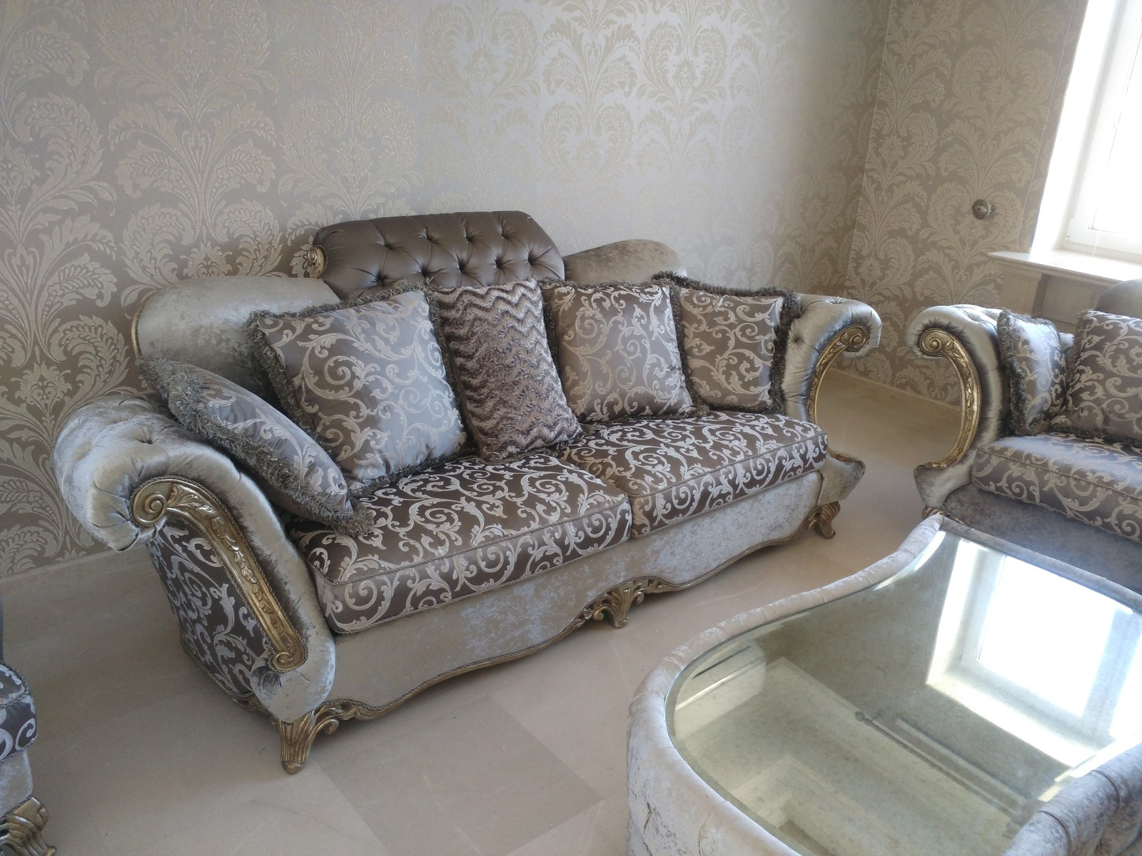 Мягкая мебель / гостинная