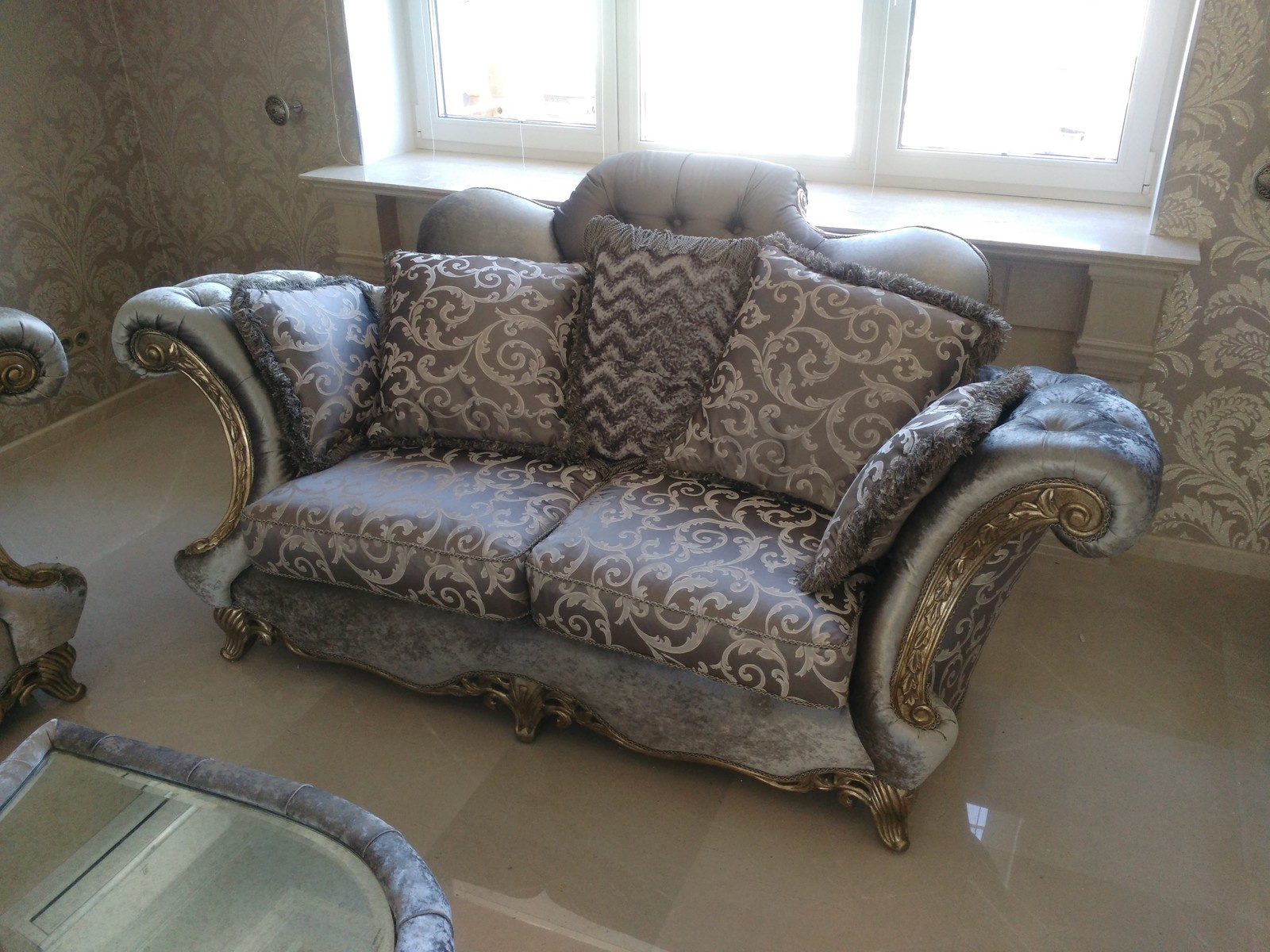 Мягкая мебель / гостинная