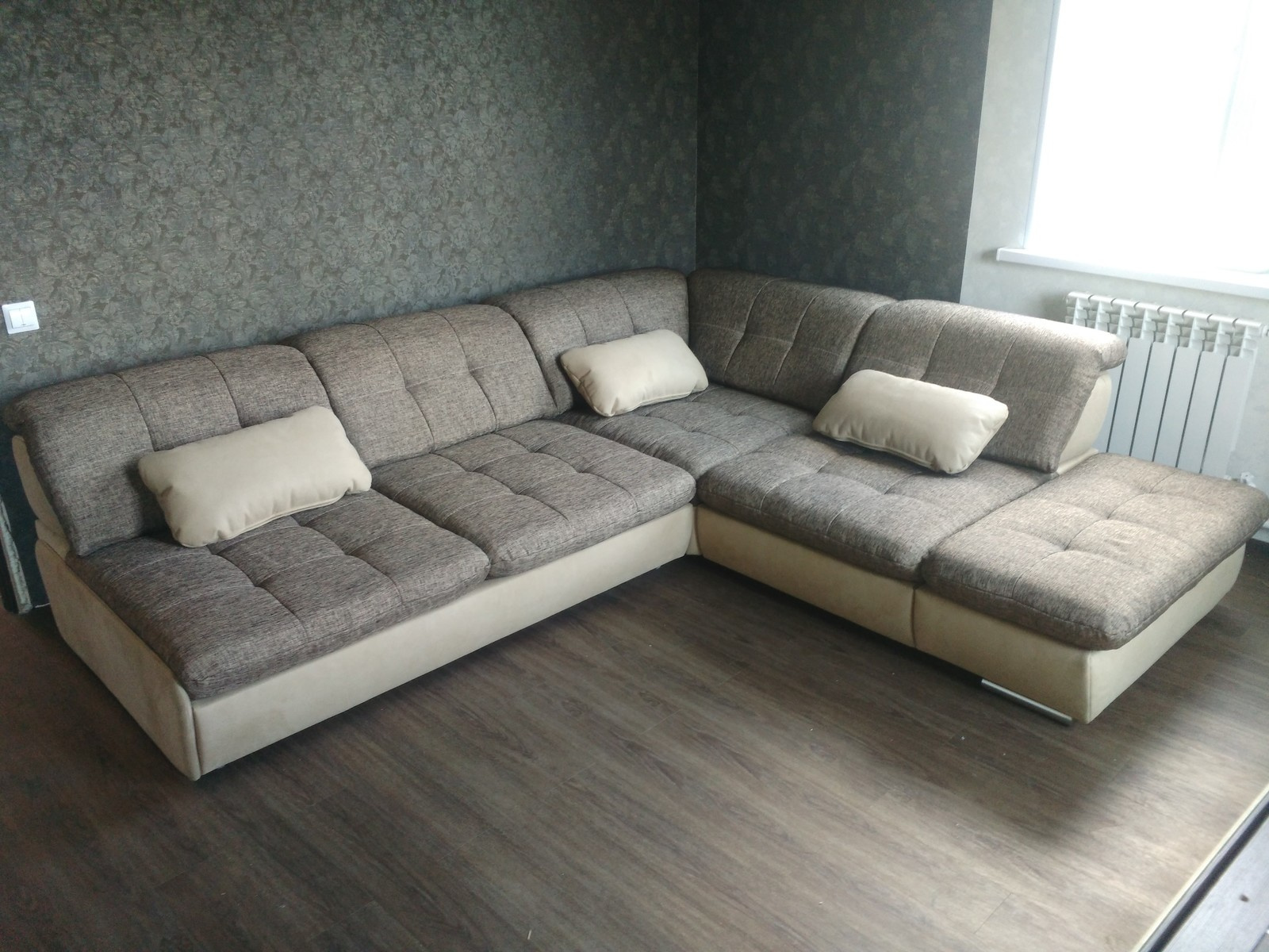 Мягкая мебель / гостинная