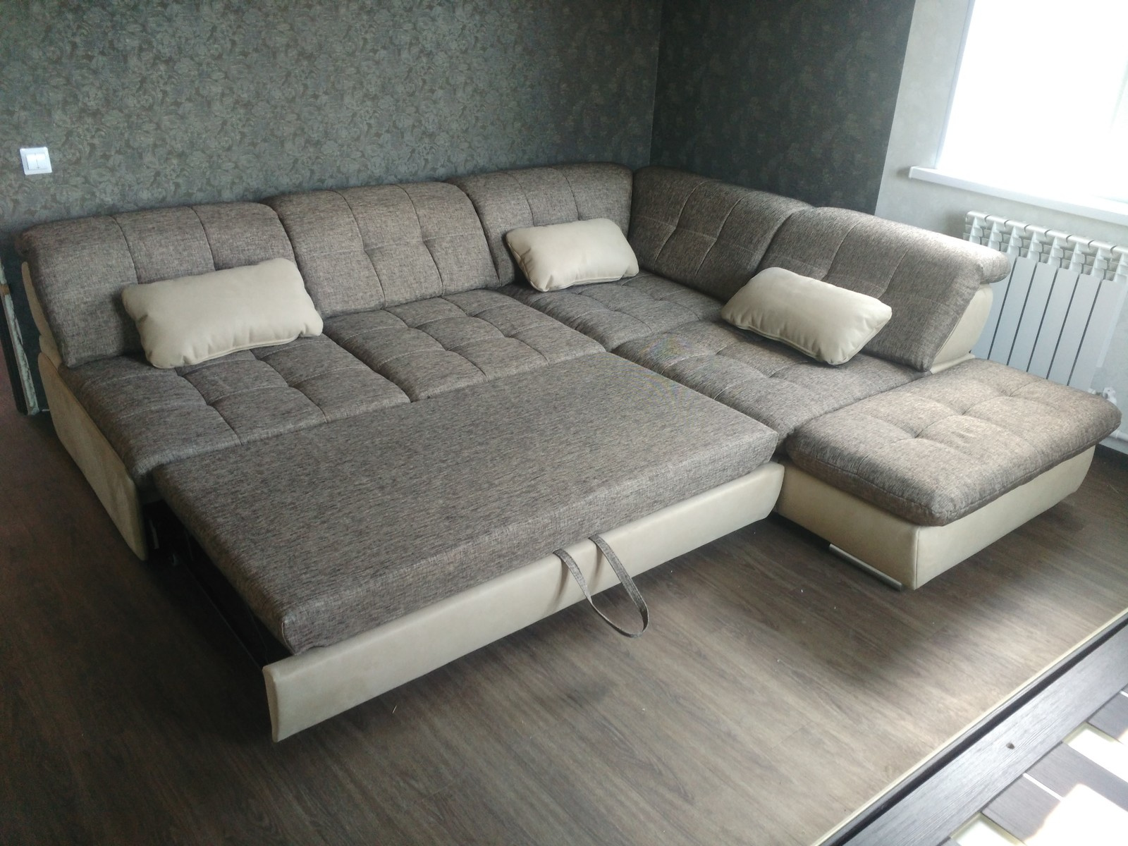 Мягкая мебель / гостинная