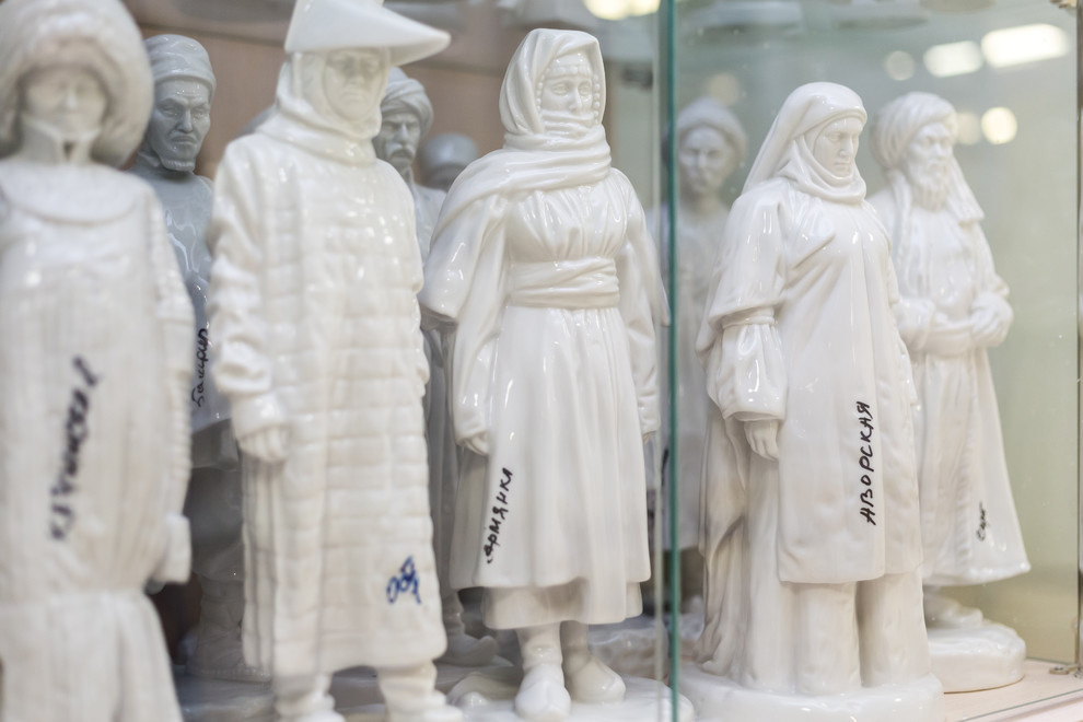 Портрет: Императорский фарфоровый завод