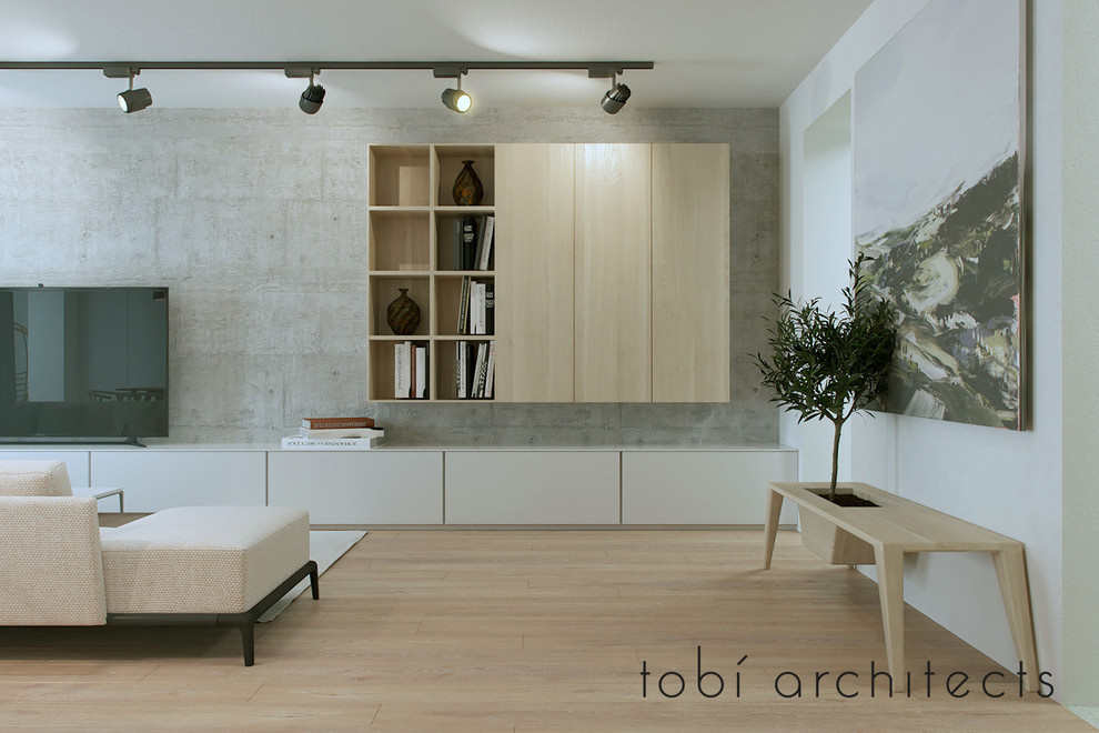 RENT ME