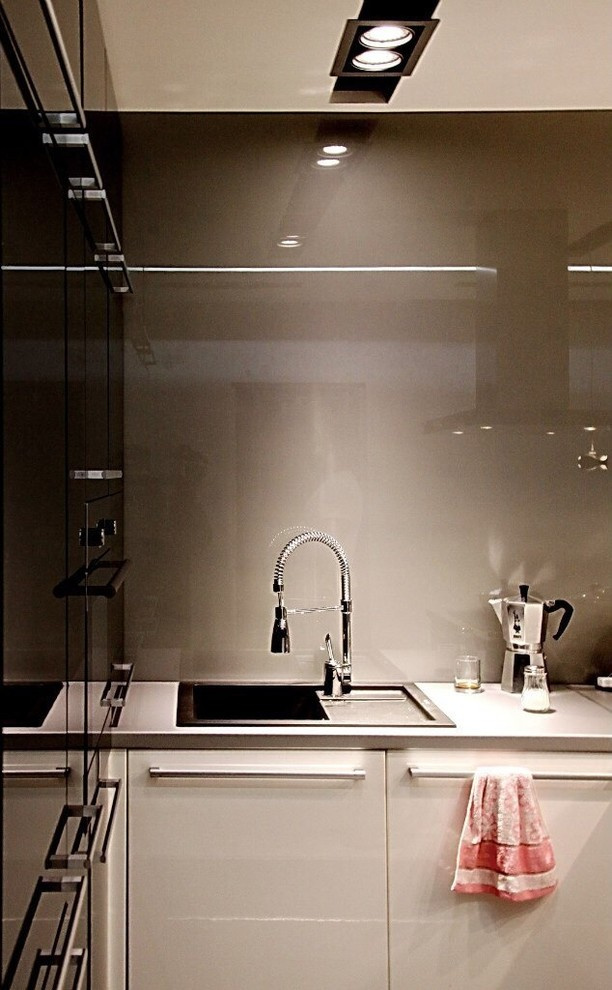 ЮИТ Мебельная