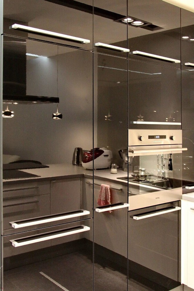 ЮИТ Мебельная