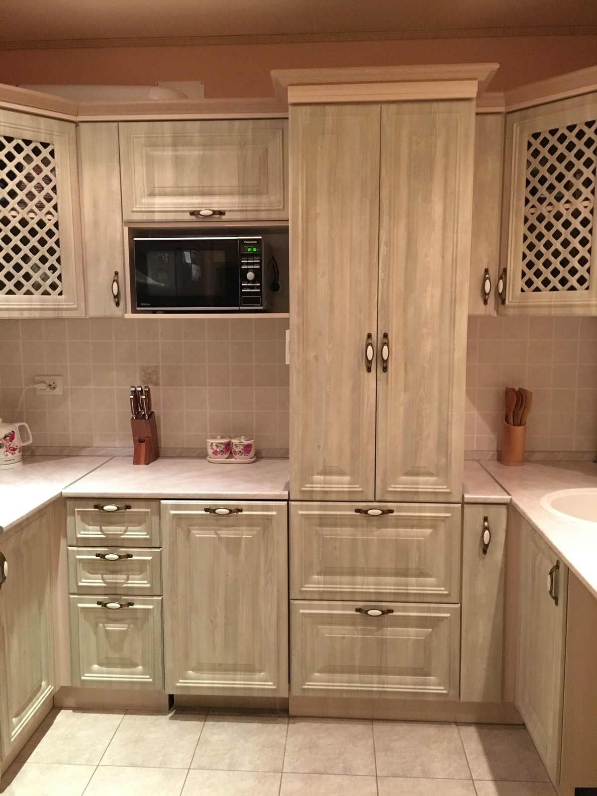 Интерьер с атмосферой уюта и радушия.