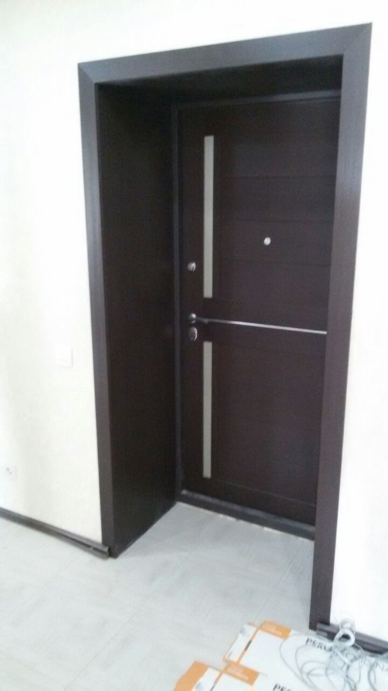 Входные двери с внутренними накладками как межкомнатные