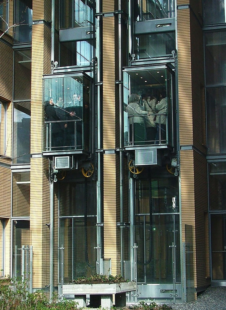 Стеклянный лифт для Офиса издания "Il Sole 24 Ore" - MILAN, ITALY