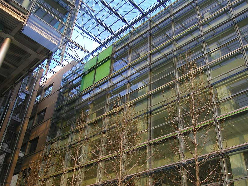 Стеклянный лифт для редакции издания "Il Sole 24 Ore" - MILAN, ITALY