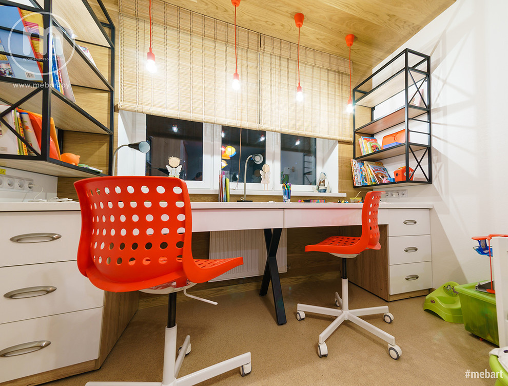 Стол для двоих детей