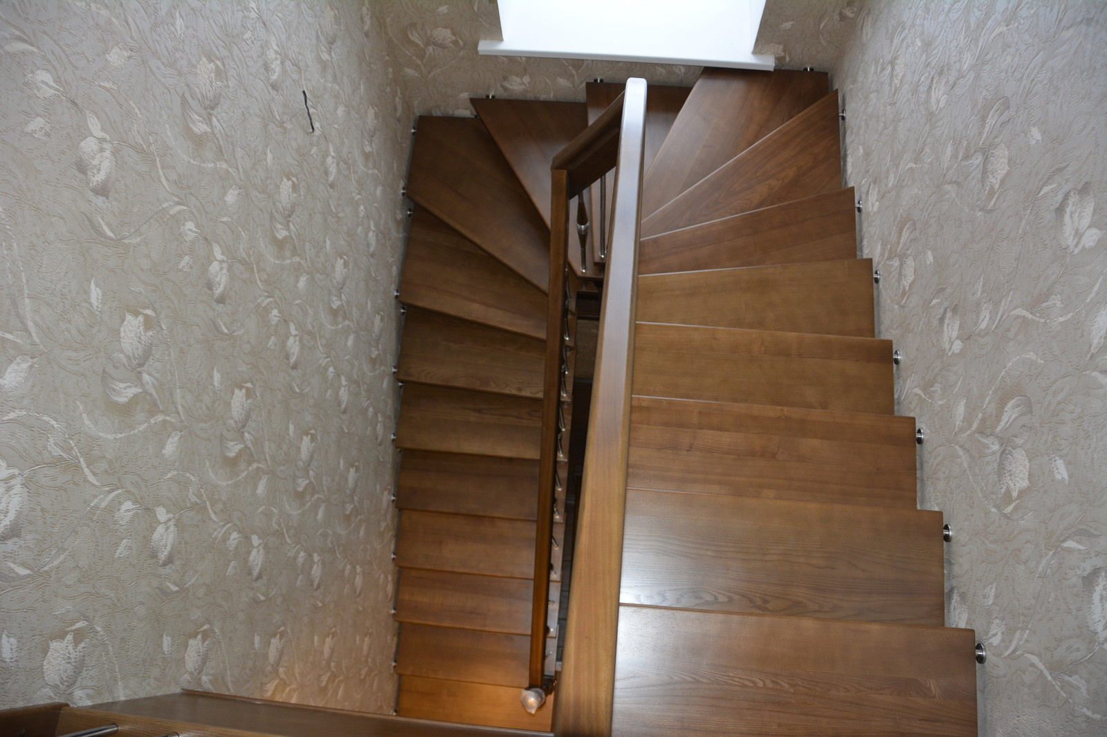 лестница в современном стиле по немецким технологиям