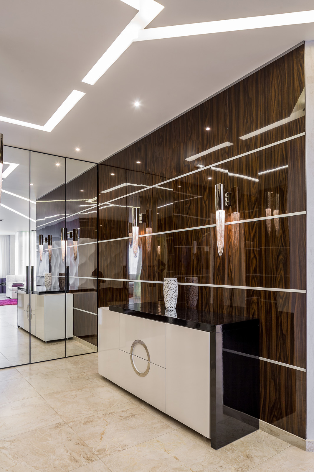 ЗАЗЕРКАЛЬЕ