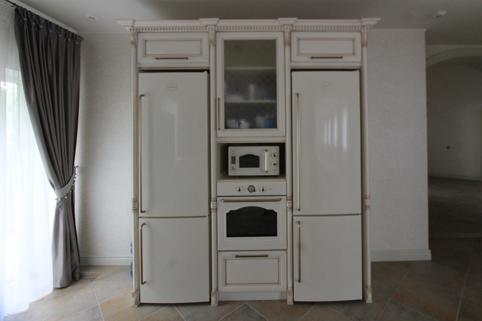 Комплект мебели для кухни в массиве