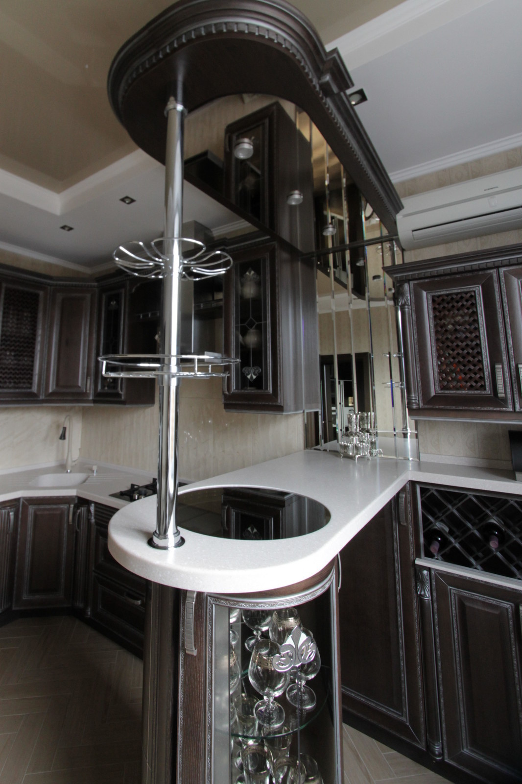 Комплект мебели для кухни брутальный )))