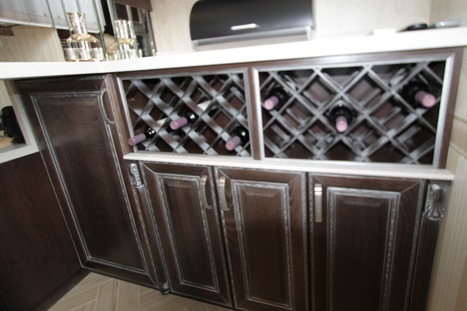 Комплект мебели для кухни брутальный )))