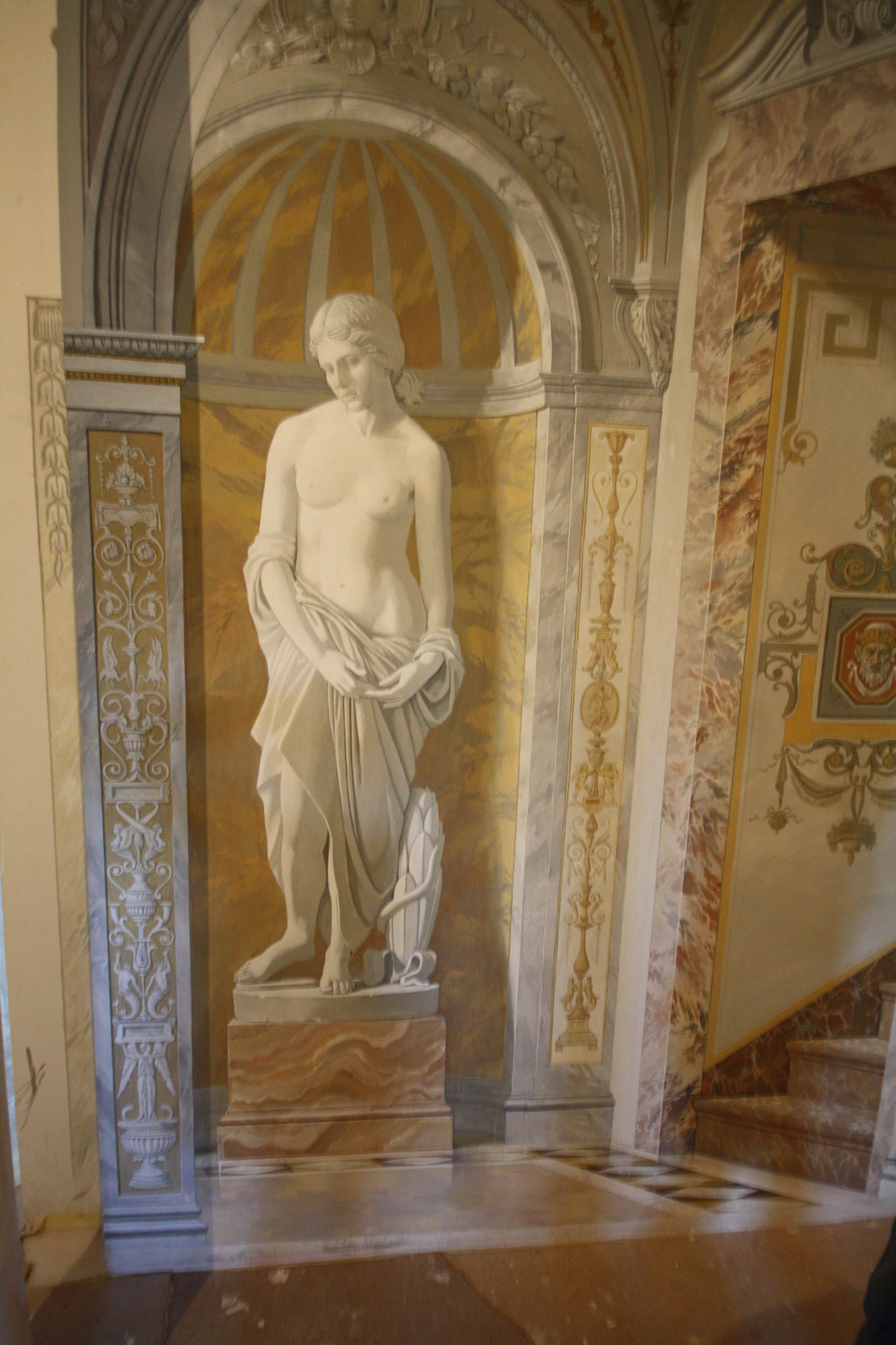 Роспись в квартире