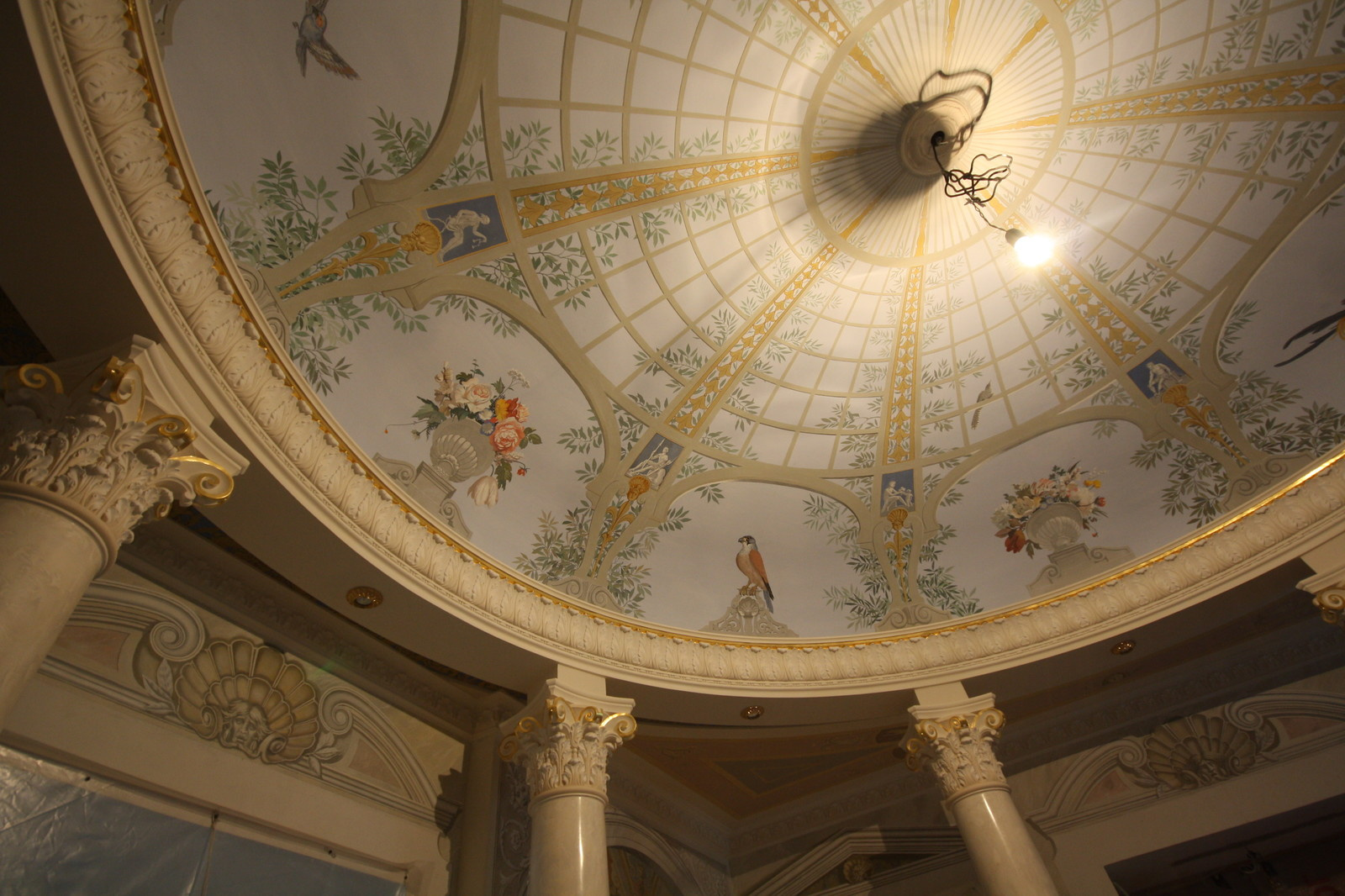 Роспись в квартире