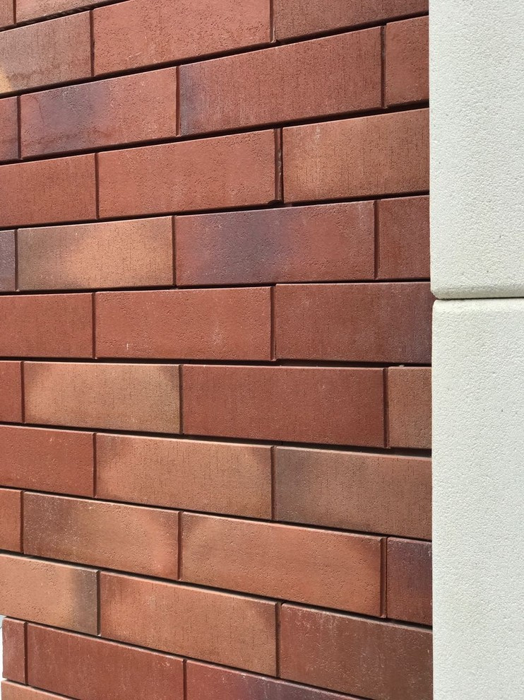 Клинкерная плитка Stroeher в системе вентилируемого фасада Ronson