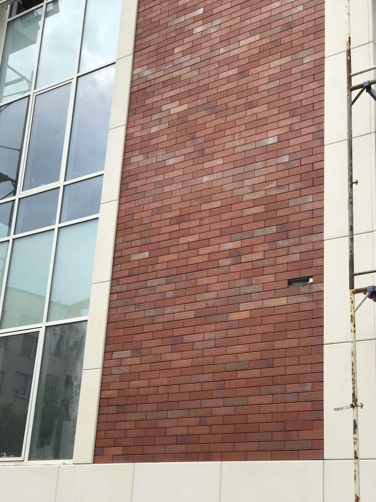 Клинкерная плитка Stroeher в системе вентилируемого фасада Ronson