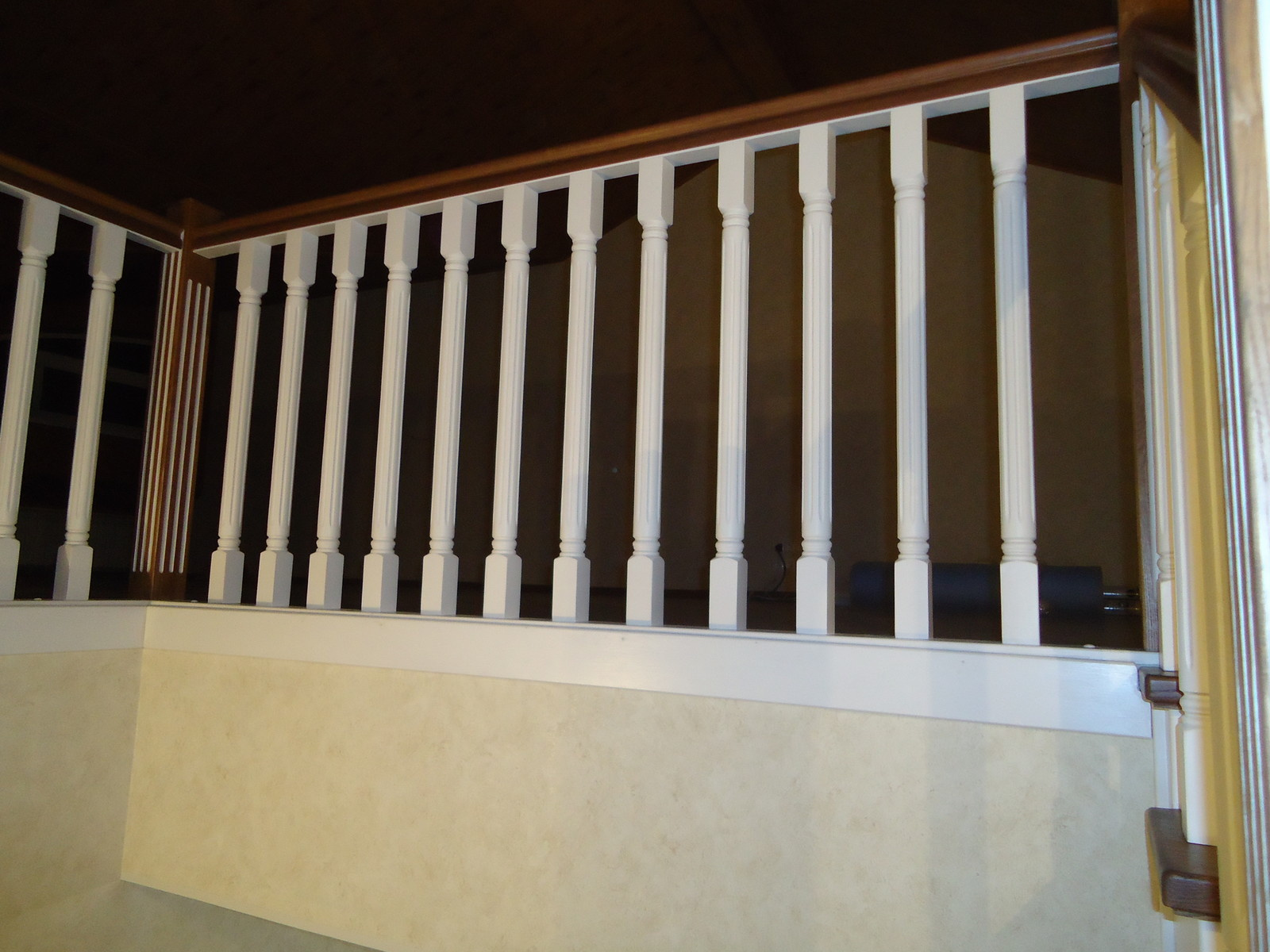 Комбинированная лестница ясень -сосна