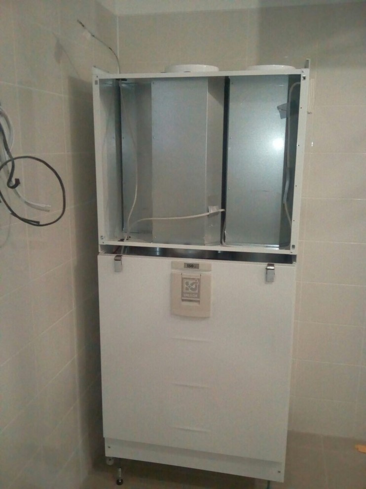 Обложка проекта: Монтаж системы вентиляции в частном двух этажном доме г. Зеленогорск