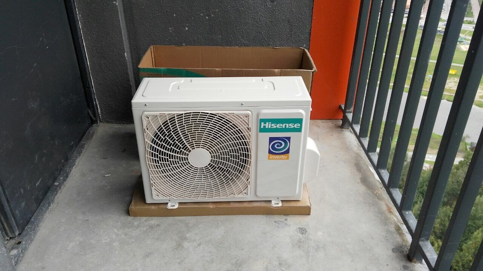 Обложка проекта: Кудрово. Черный и Оранжевый.