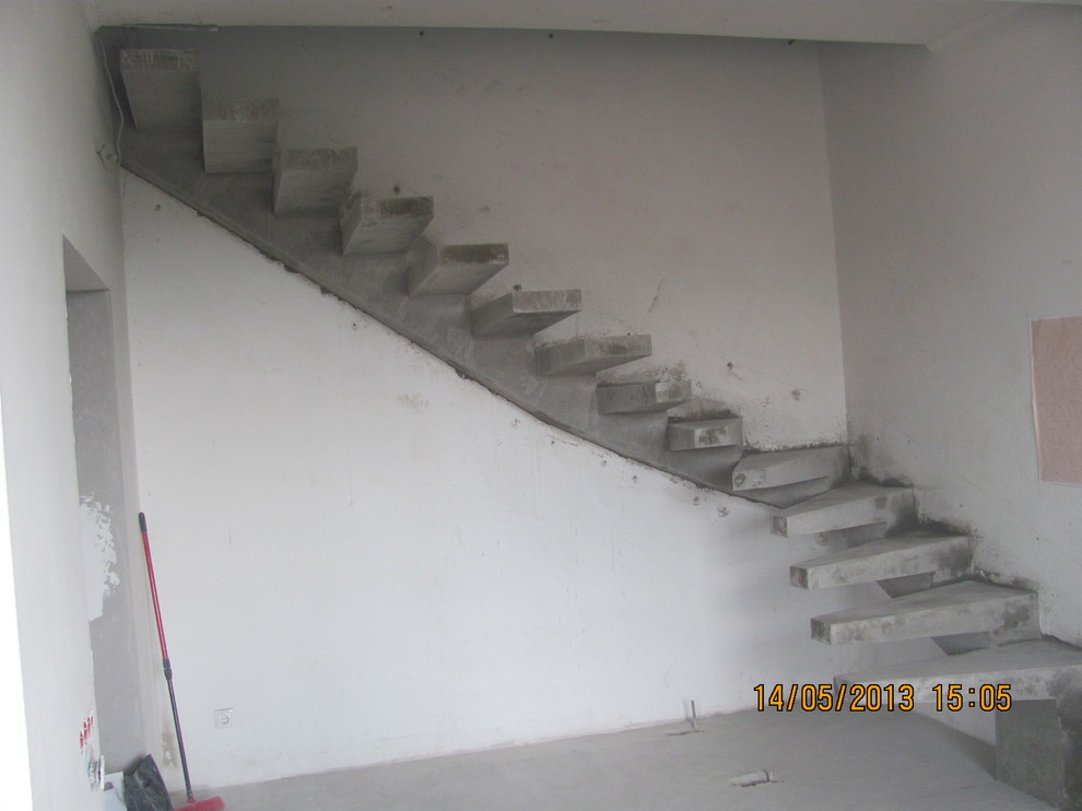 Бетонные лестницы.