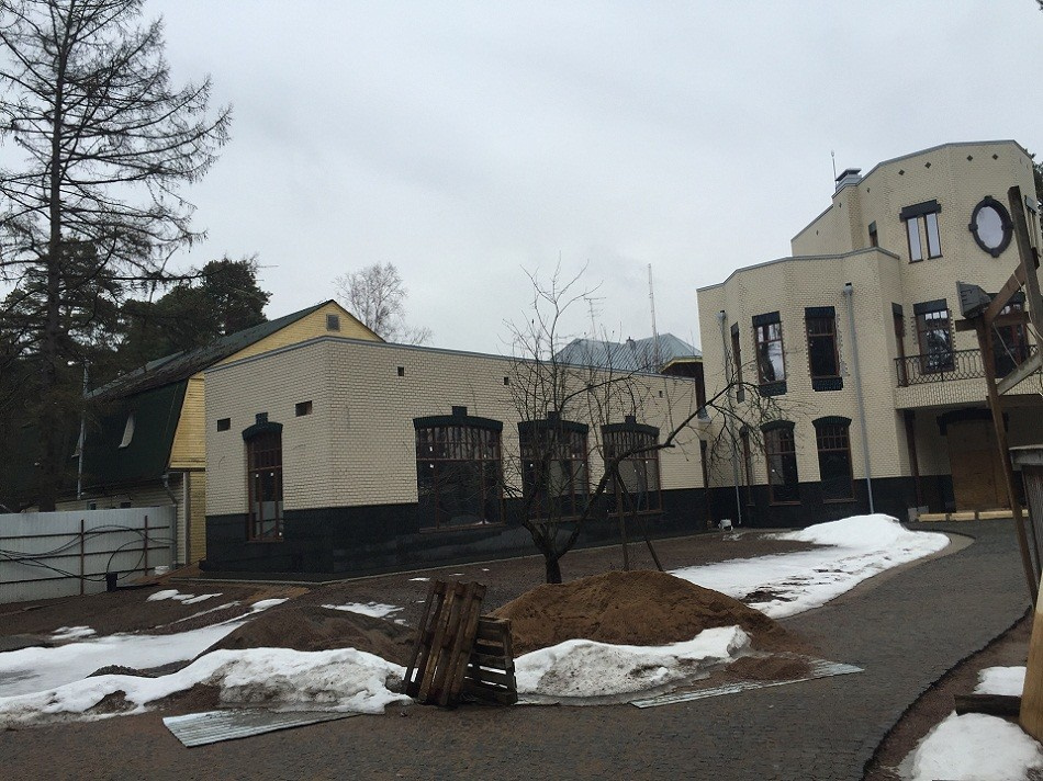 Фасад из клинекрного кирпича