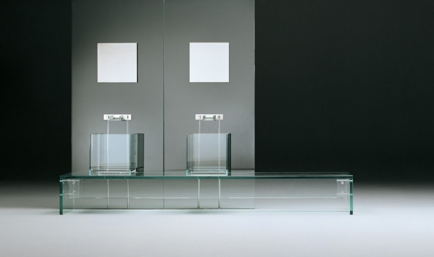 Обложка проекта: Glass Bathroom