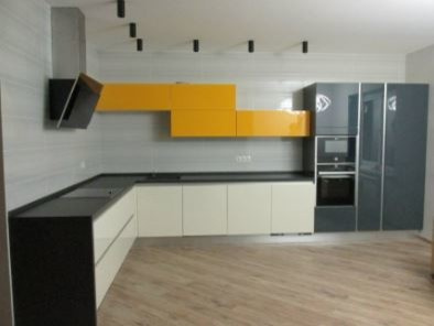 Установленные кухни