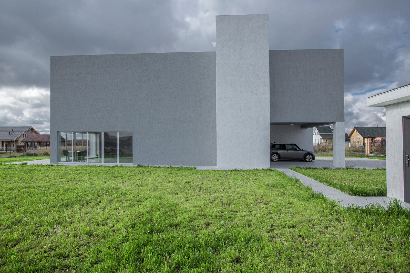 Ни чего лишнего