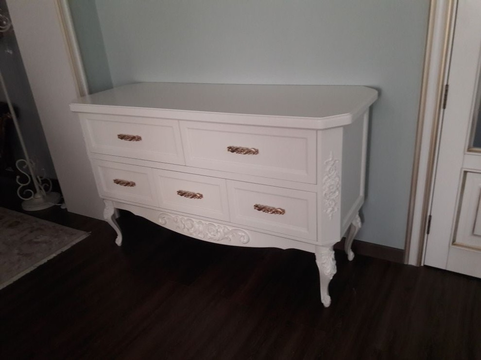 Дом в ярких тонах