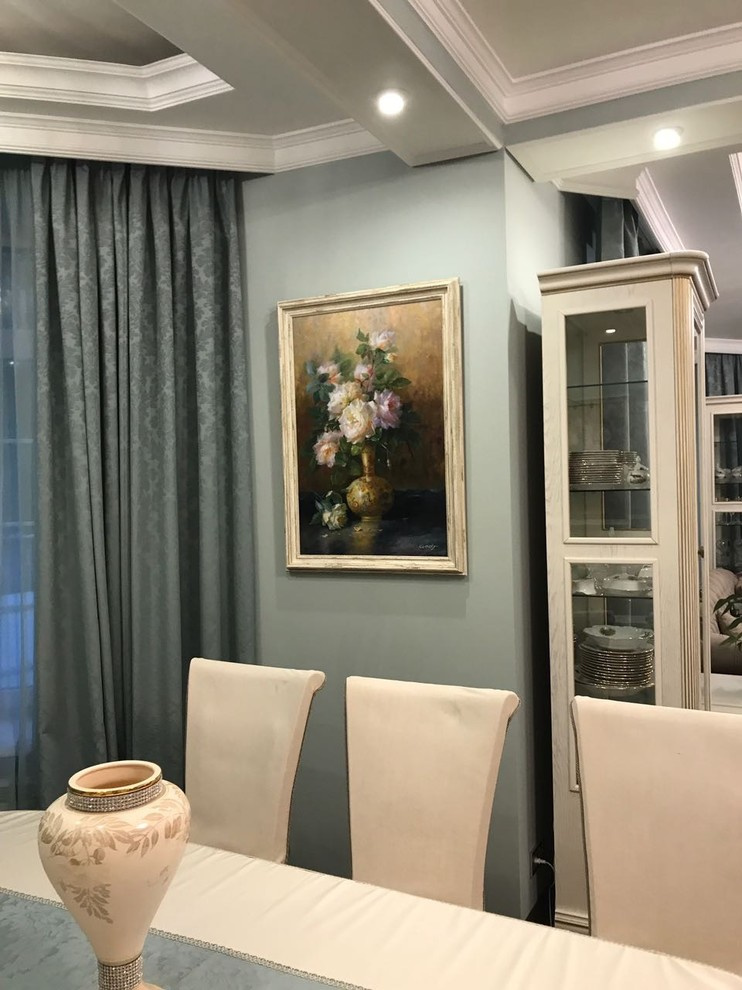 Дом в ярких тонах