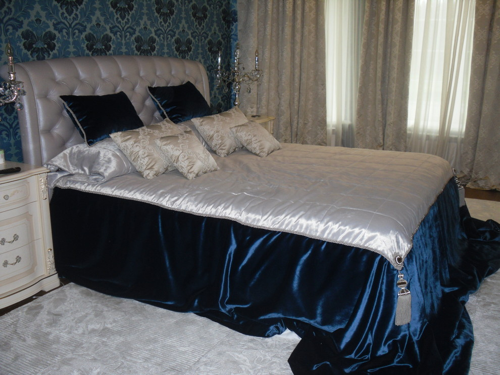 Дом в ярких тонах